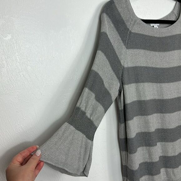 J. Jill Gray Zinc Smoke Metallic Colorblock Bell Sleeve Knit Sweater Size L - Picture 3 of 10